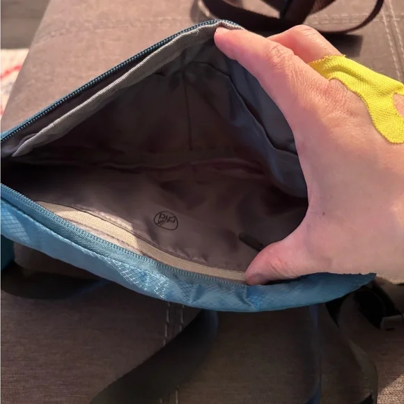 Travelon rfid hip pack - Picture 3 of 3